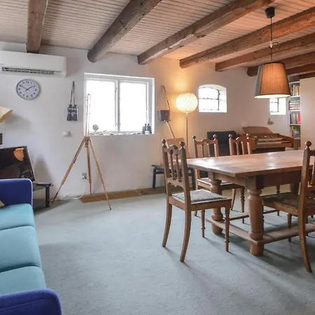 Six-bedroom Holiday In *