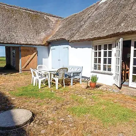 Six-bedroom Holiday In *